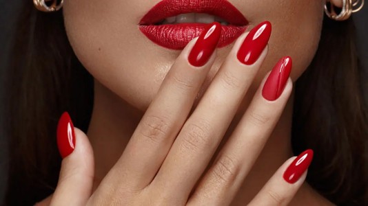 کاشت ناخن دائمی چگونه است؟